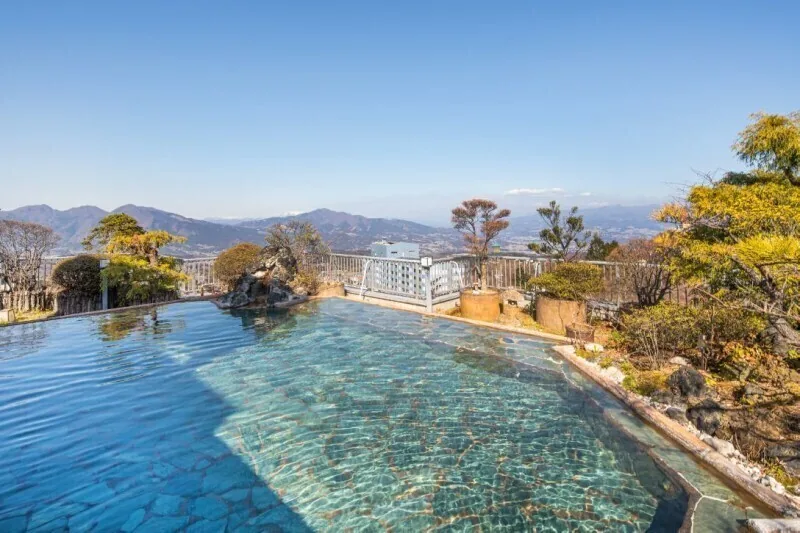 Tabiiro September issue, Ryokan Omori