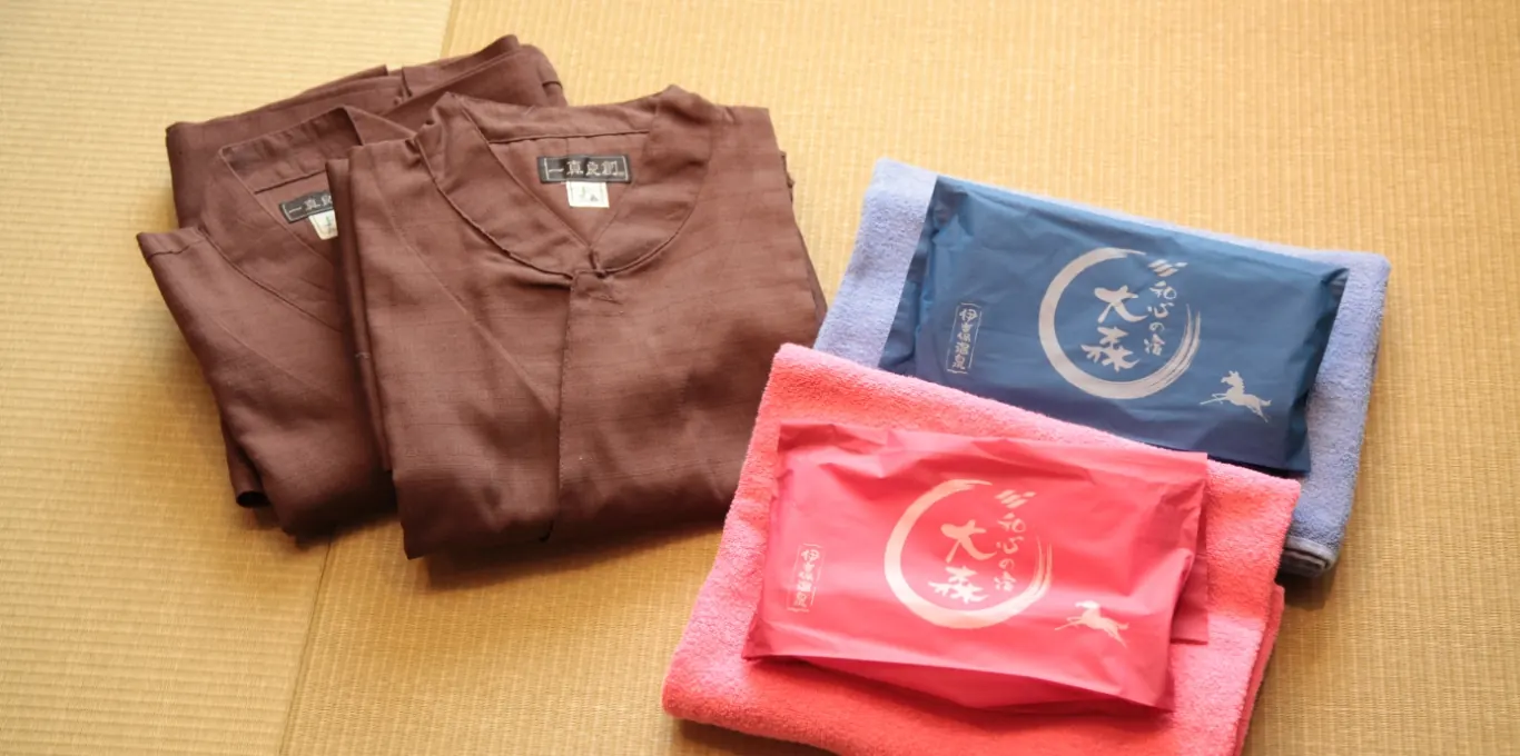 Private Onsen Room amenities and nightwear